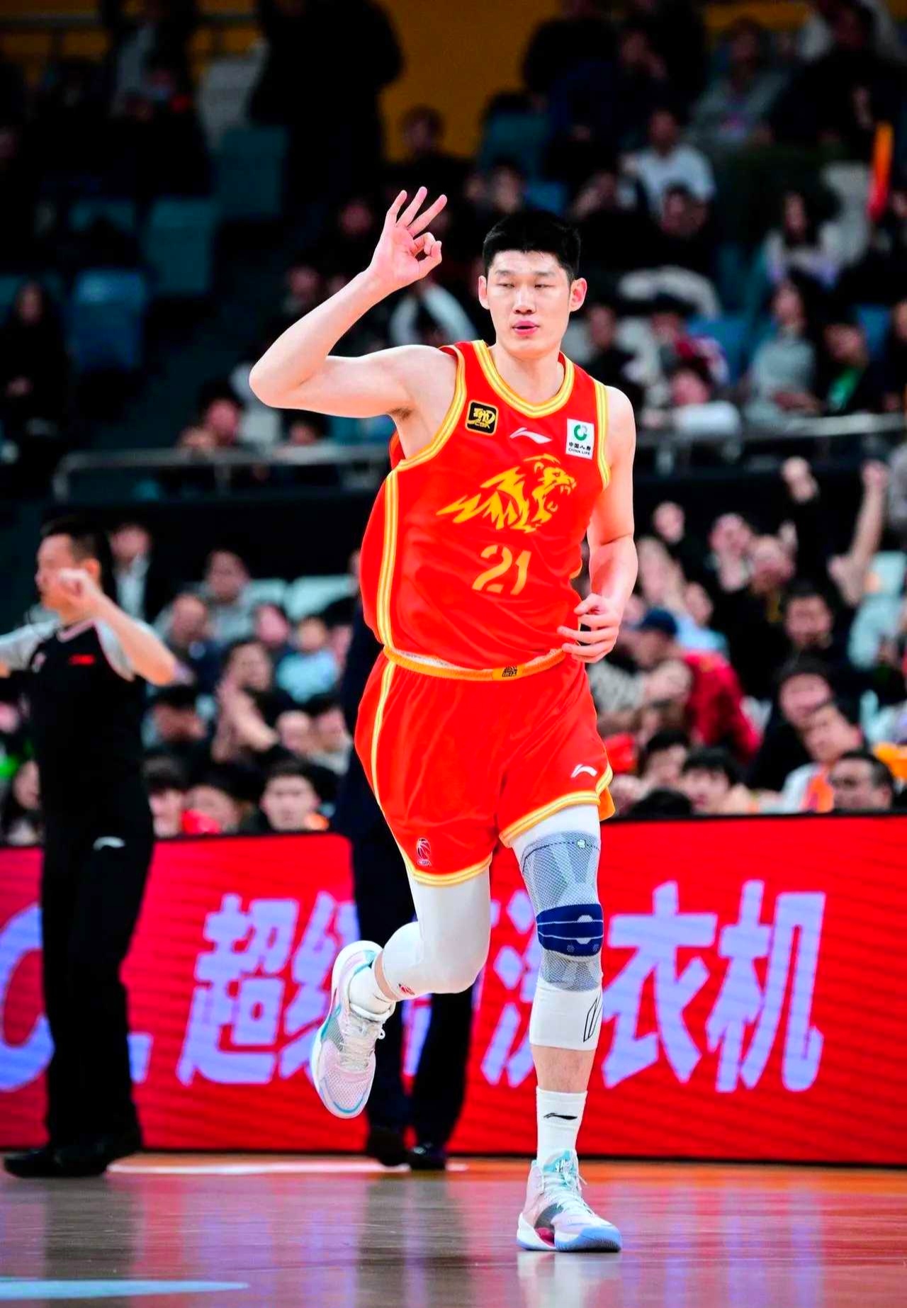 开云kaiyun网站app下载 -广厦男篮赛后篮板制胜，志在NBA总决赛名次提升，信心回归，训练强度明显提升的简单介绍