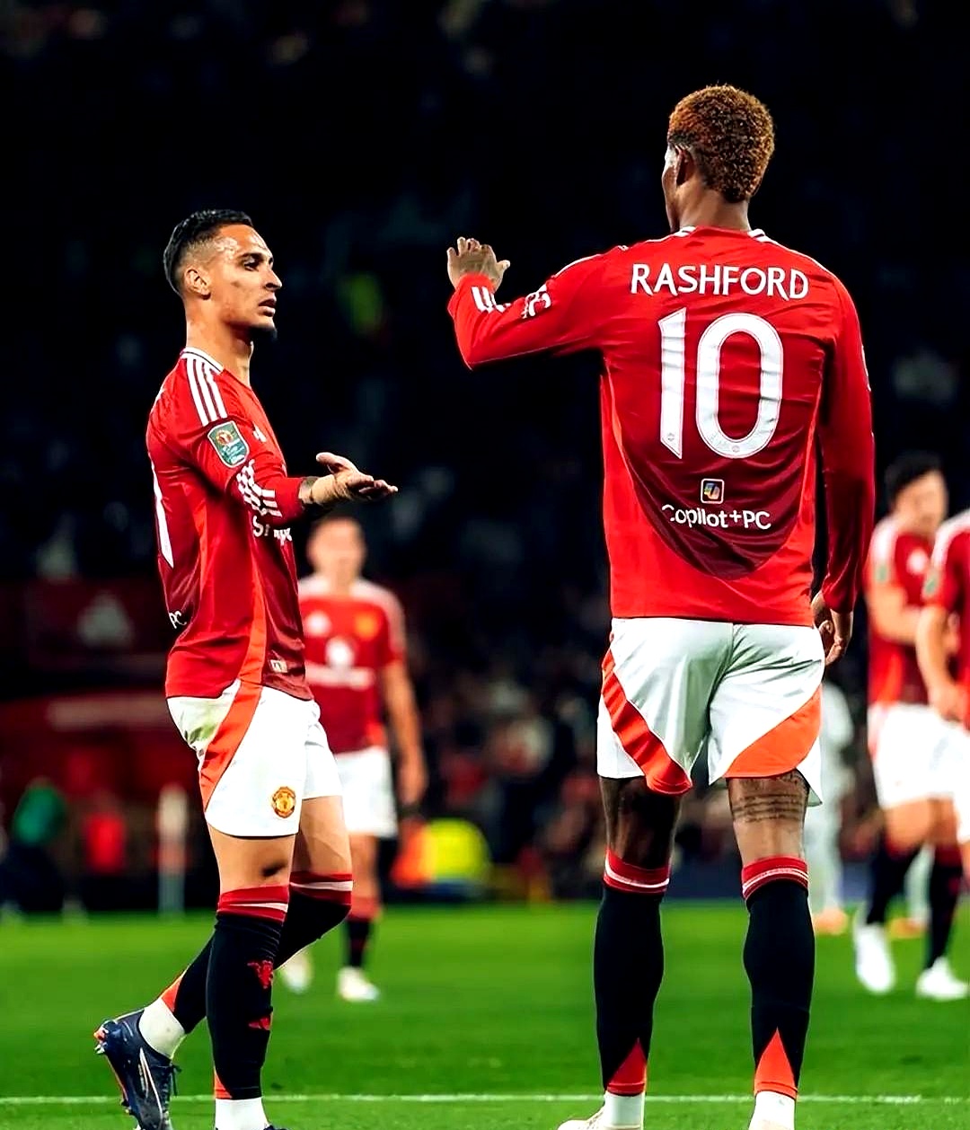 kaiyun综合娱乐 -窗口期意甲焦点战，曼联豪取连胜，话题不断，训练强度明显提升(曼联最长连胜记录)