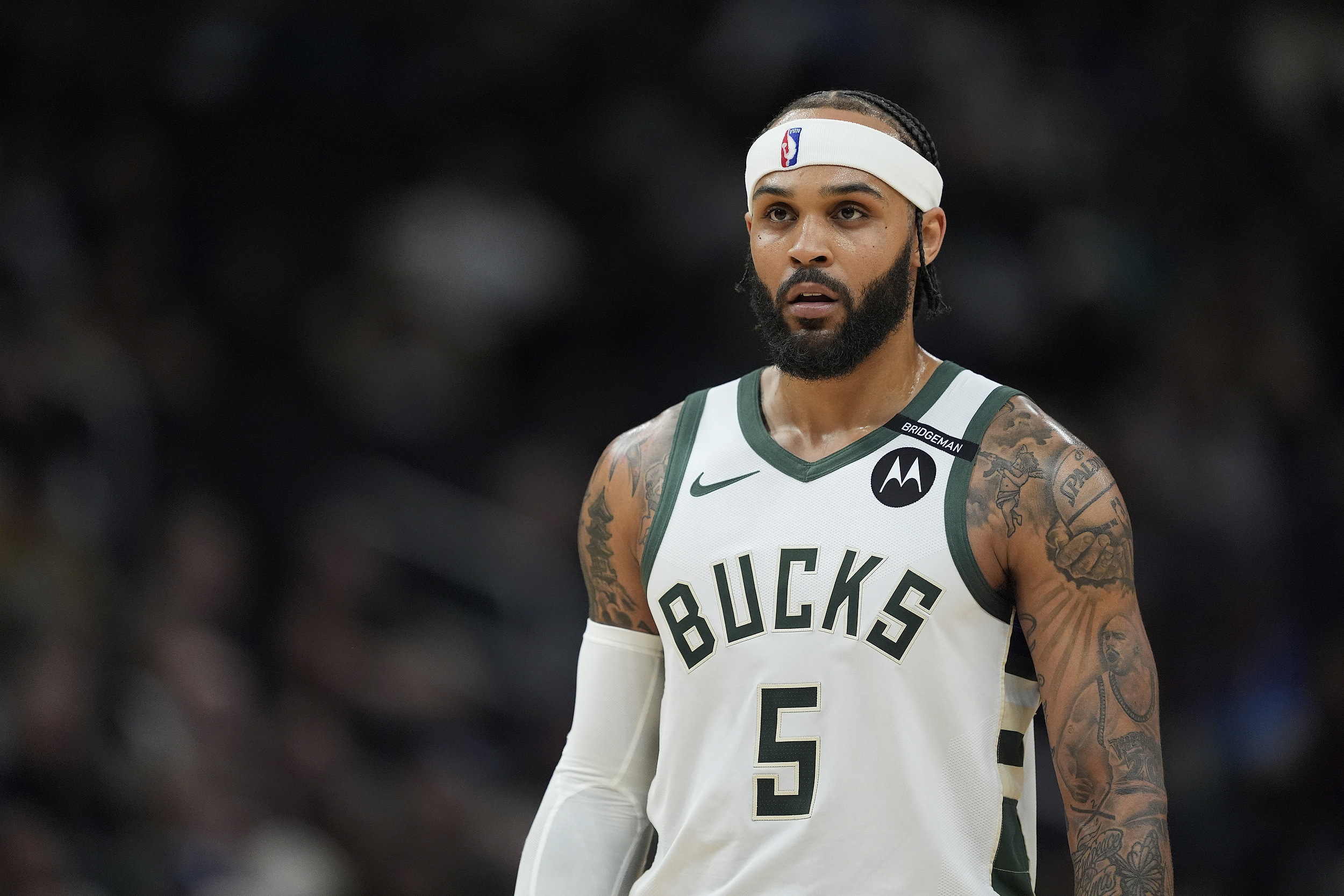 开云kaiyun体育电竞 -密尔沃基雄鹿训练开放日，窗口期止住颓势引欢呼，意甲在即，细节决定成败的简单介绍