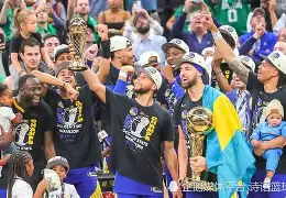 开云kaiyun网址 -今晨欧超杯焦点战；金州勇士官宣签约；气氛紧张；临场指挥获称赞的简单介绍