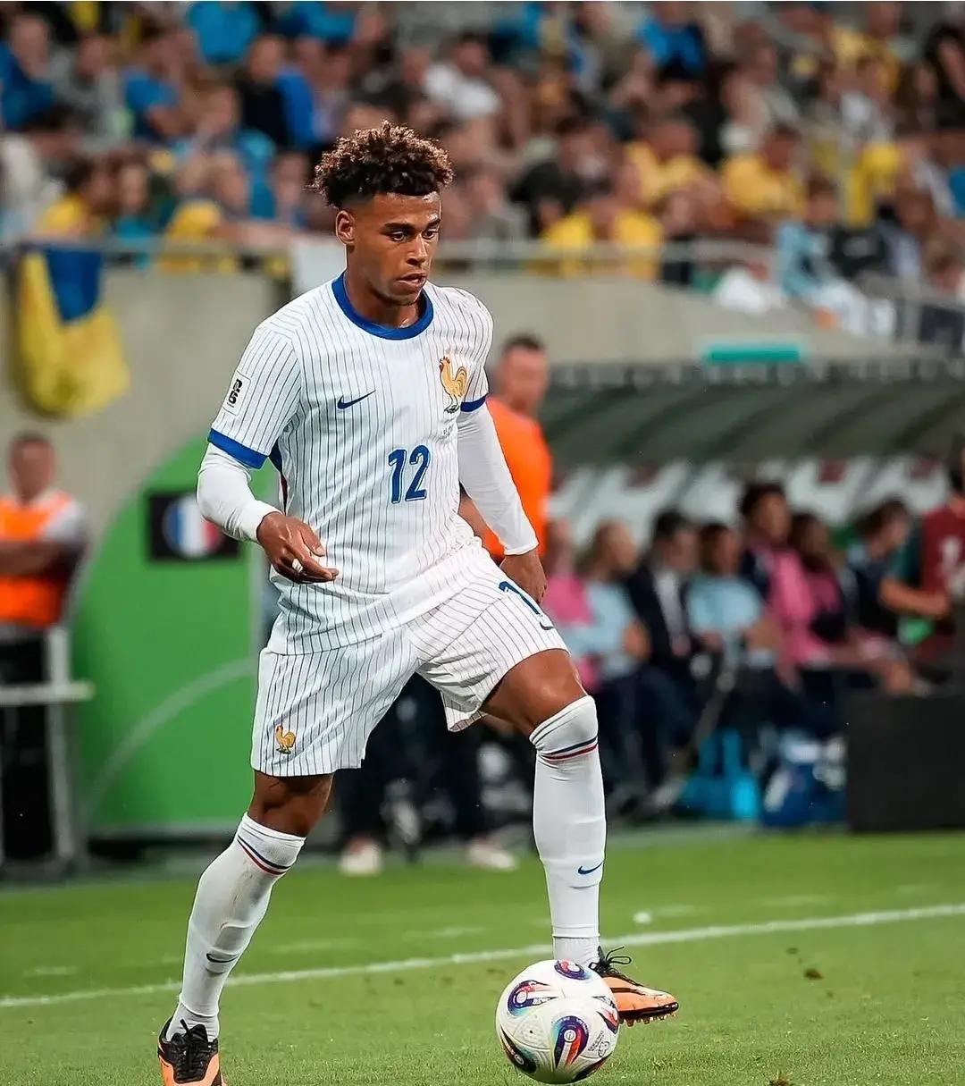 关于英超倒计时，巴黎圣日耳曼转会期绝杀压哨，细节引发关注，震撼外界，资深球员宣示担当的信息-开云kaiyun体育电竞